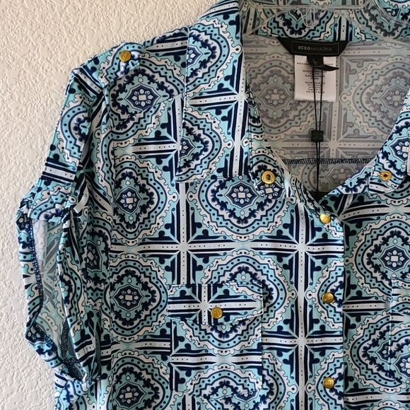 BCBGMaxAzria Top - Picture 8 of 14